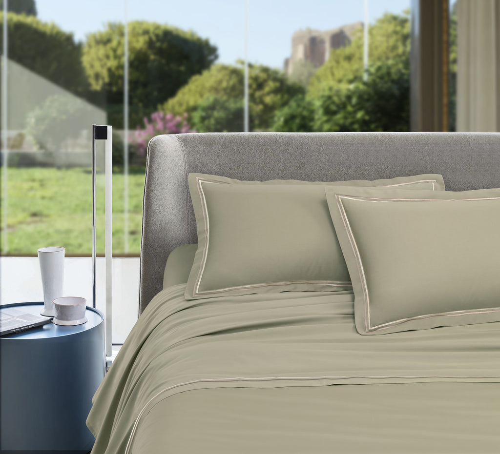 Completo Letto Matrimoniale in Raso 400 Fili con bordino Satin – ALV by Alviero Martini