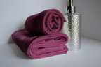Set Asciugamani Bagno 1+1 in Spugna di Cotone 450 gr – Viso e Ospite Morbidi Multicolore